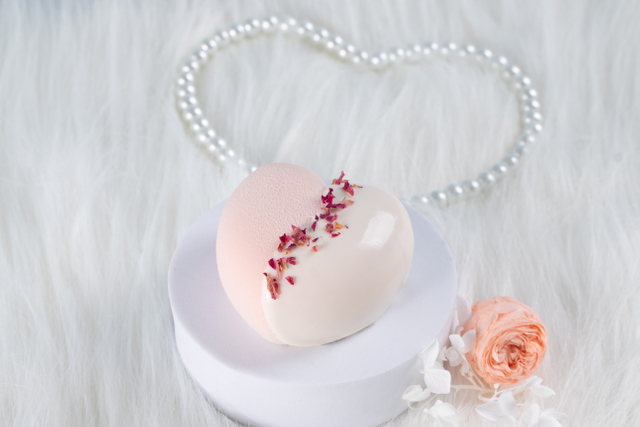 醇香愛心慕斯蛋糕