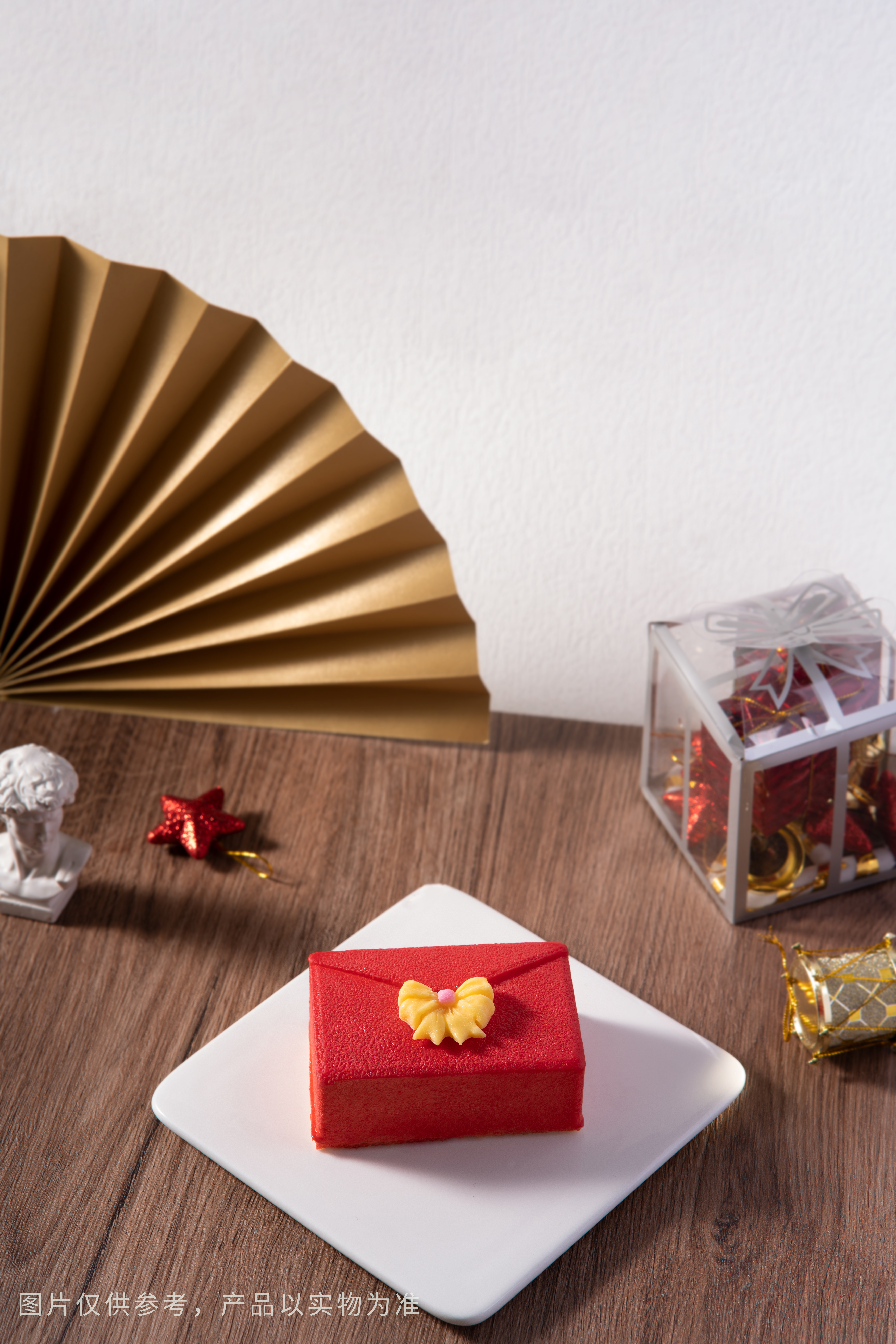 باكيت موس كيك أحمر