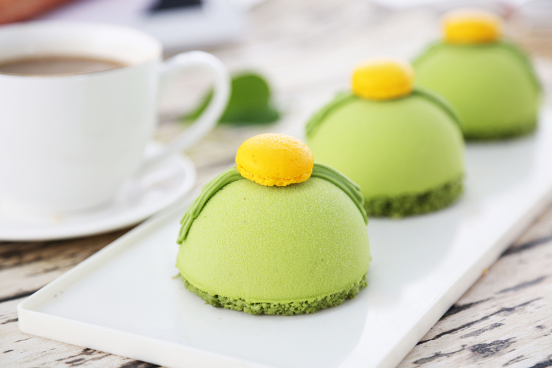  抹茶覆盆子慕斯蛋糕