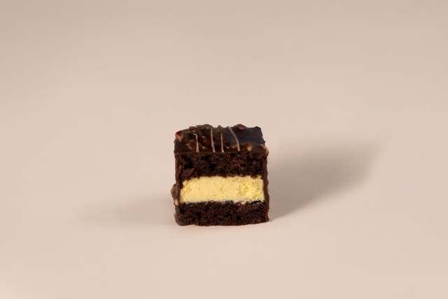 榛子方形慕斯蛋糕