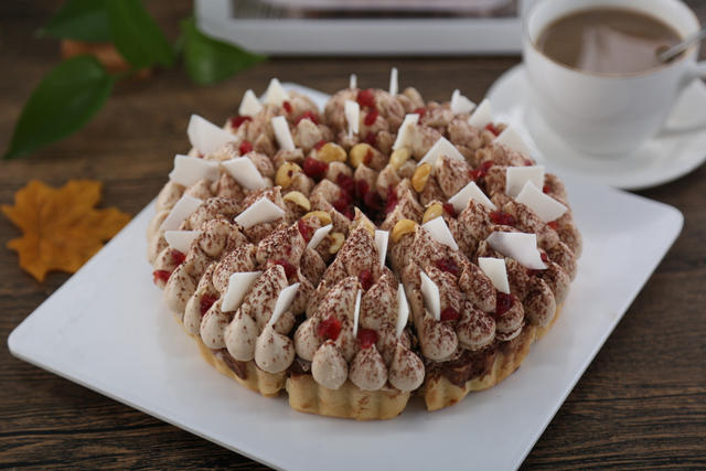 8寸冷冻榛子慕斯蛋糕