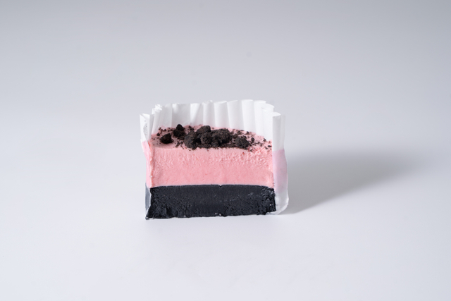 草莓奥利奥纸杯蛋糕