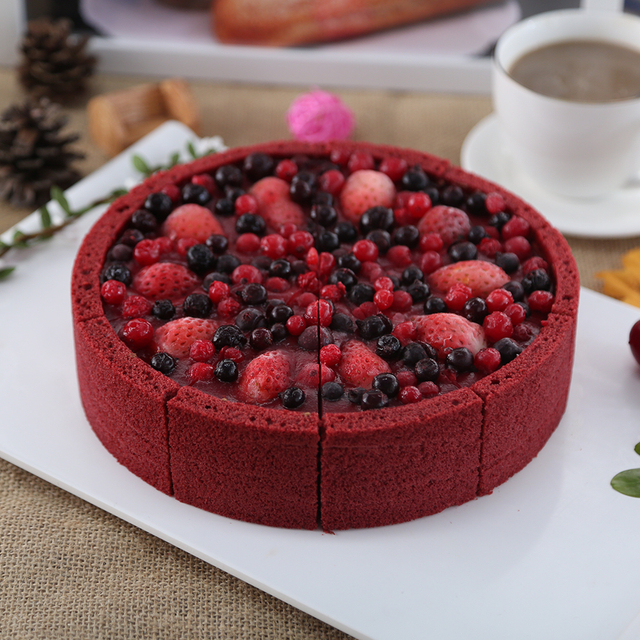 红丝绒慕斯&浆果蛋糕