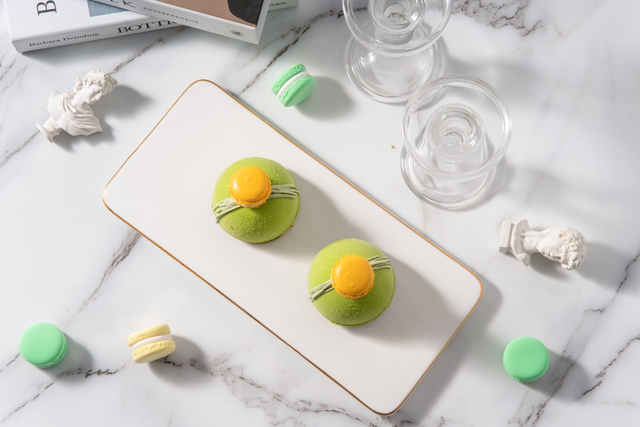  抹茶覆盆子慕斯蛋糕