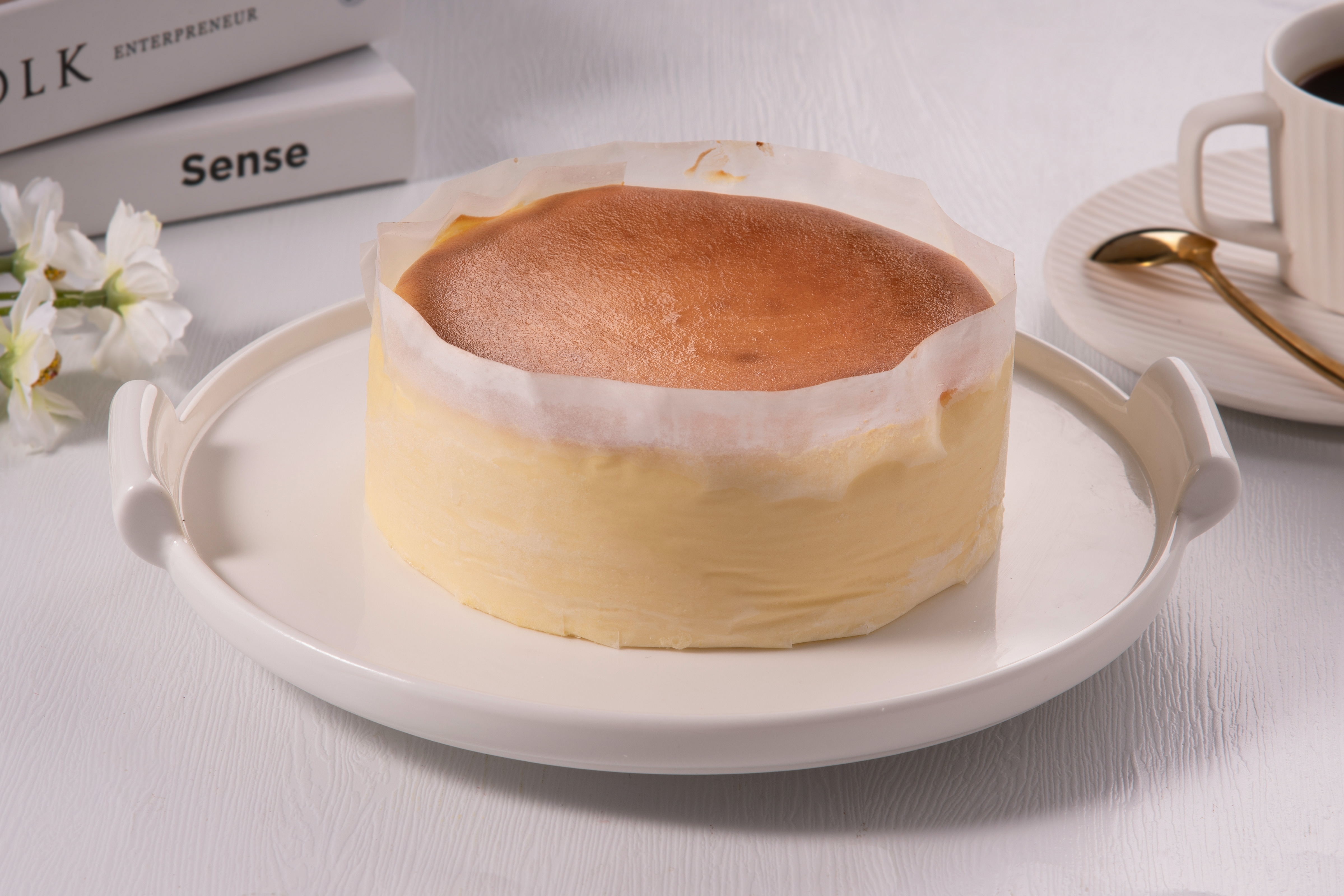 醜陋的巴斯克奶酪蛋糕