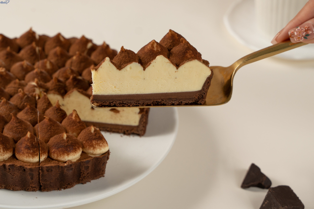 B&aacute;nh Mousse Tiramisu Tart