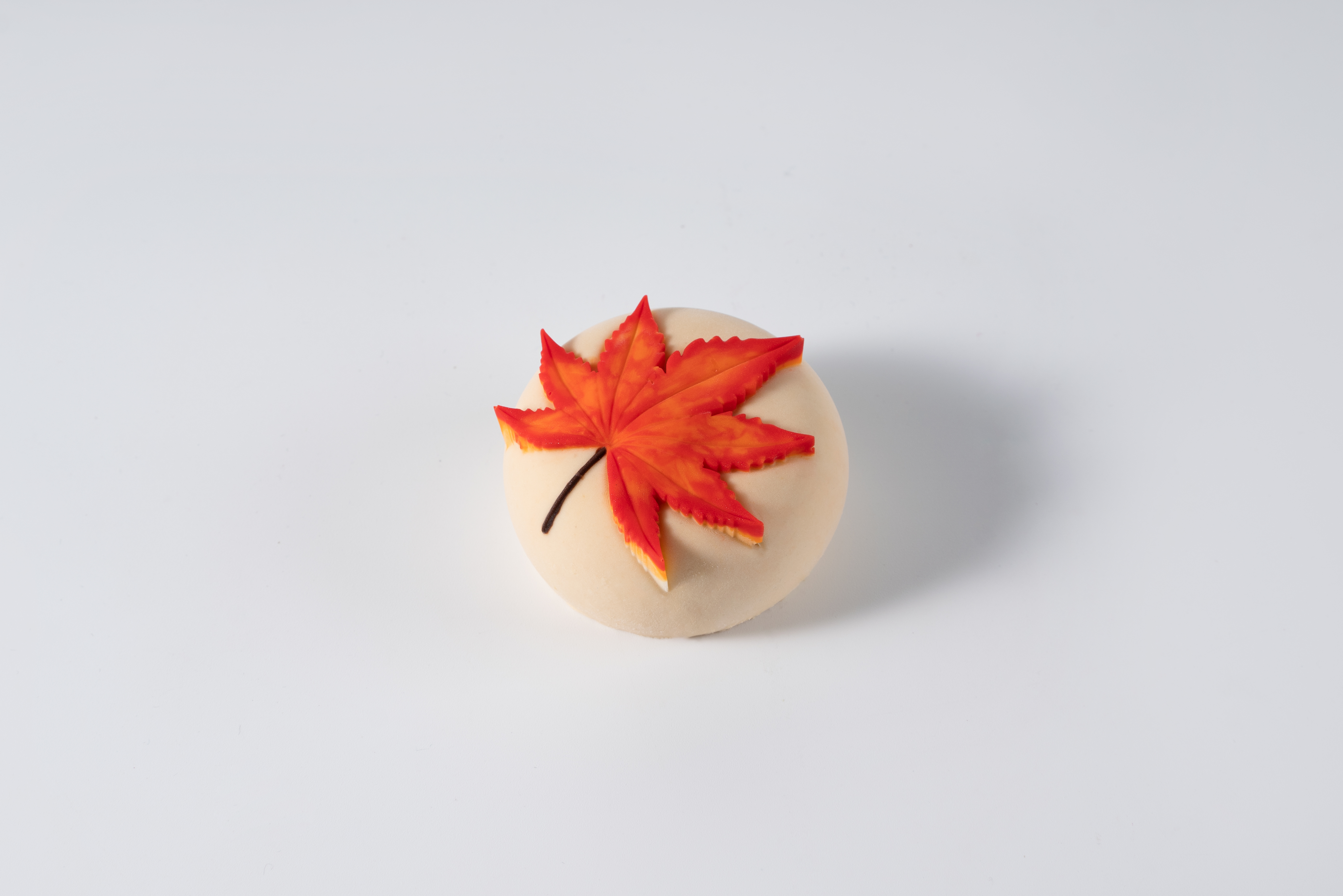 枫叶形慕斯蛋糕