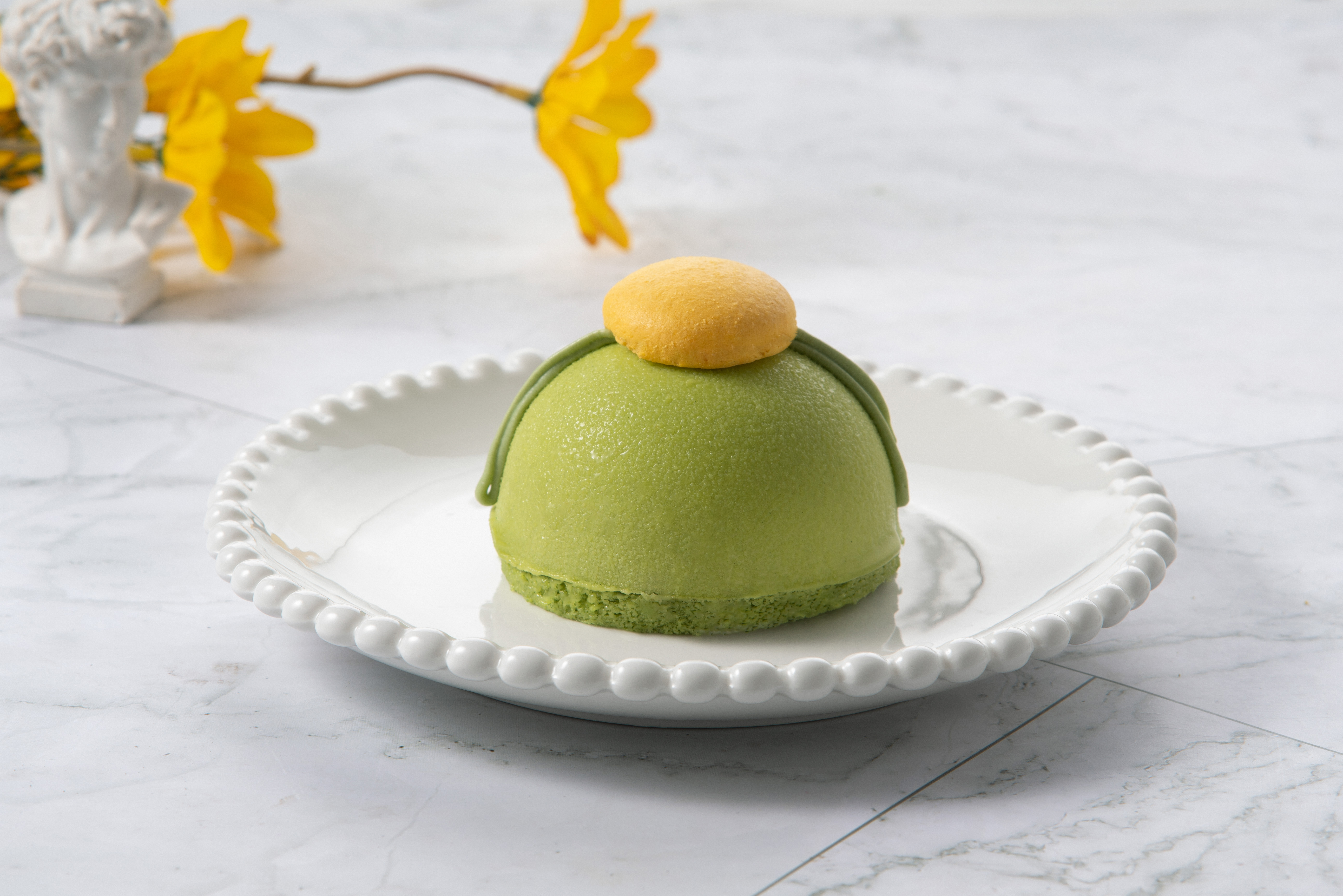  抹茶覆盆子慕斯蛋糕