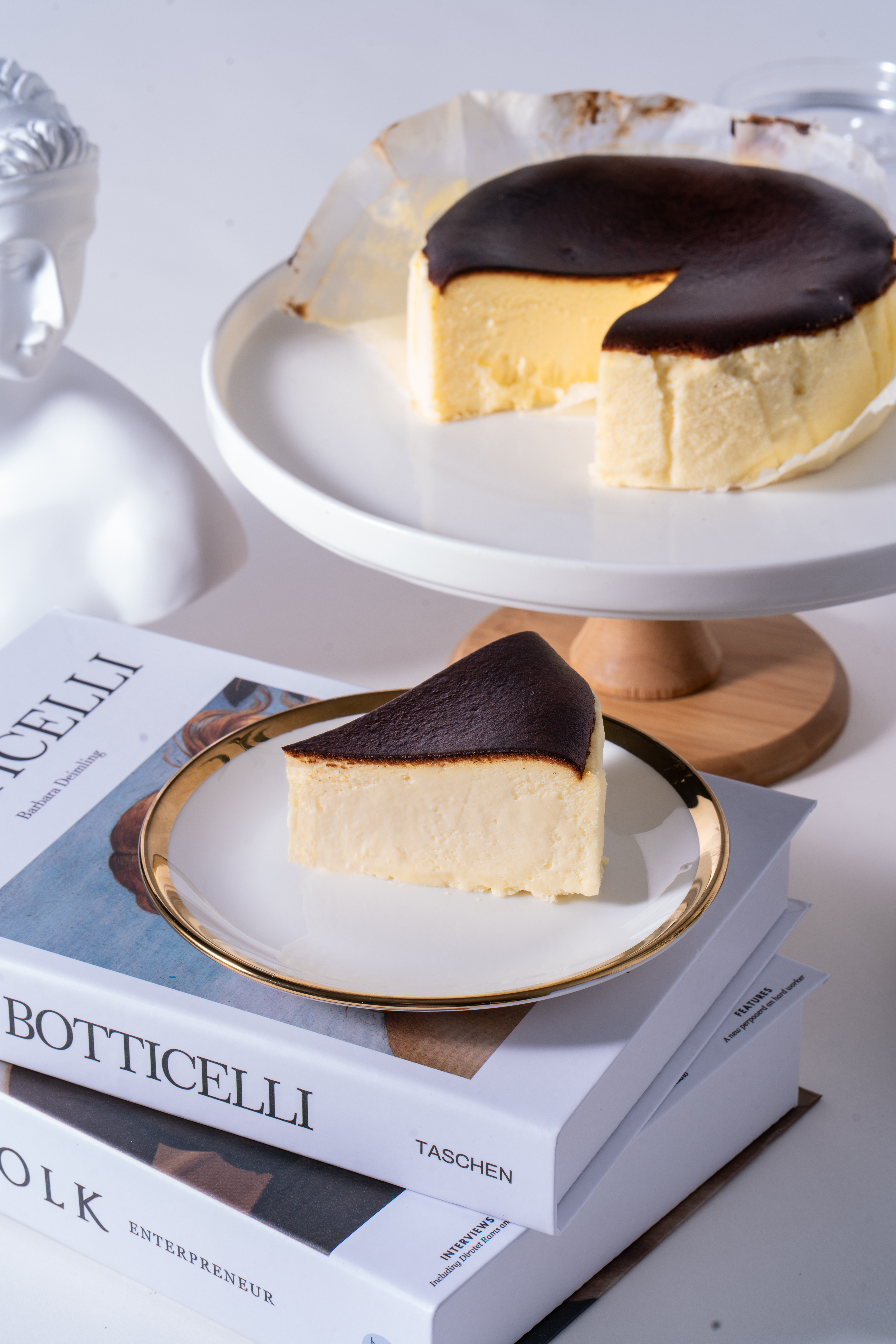 醜陋的巴斯克奶酪蛋糕